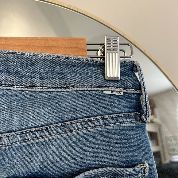 MOTHER Mid Rise Dazzle Ankle Fray in Riding the Cliffside Blue Jeans - Picture 7 of 12